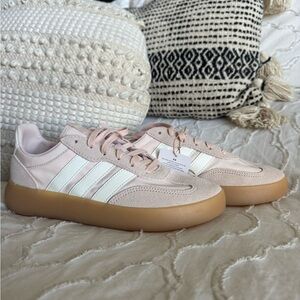 ADIDAS || Barreda Decode Sneakers